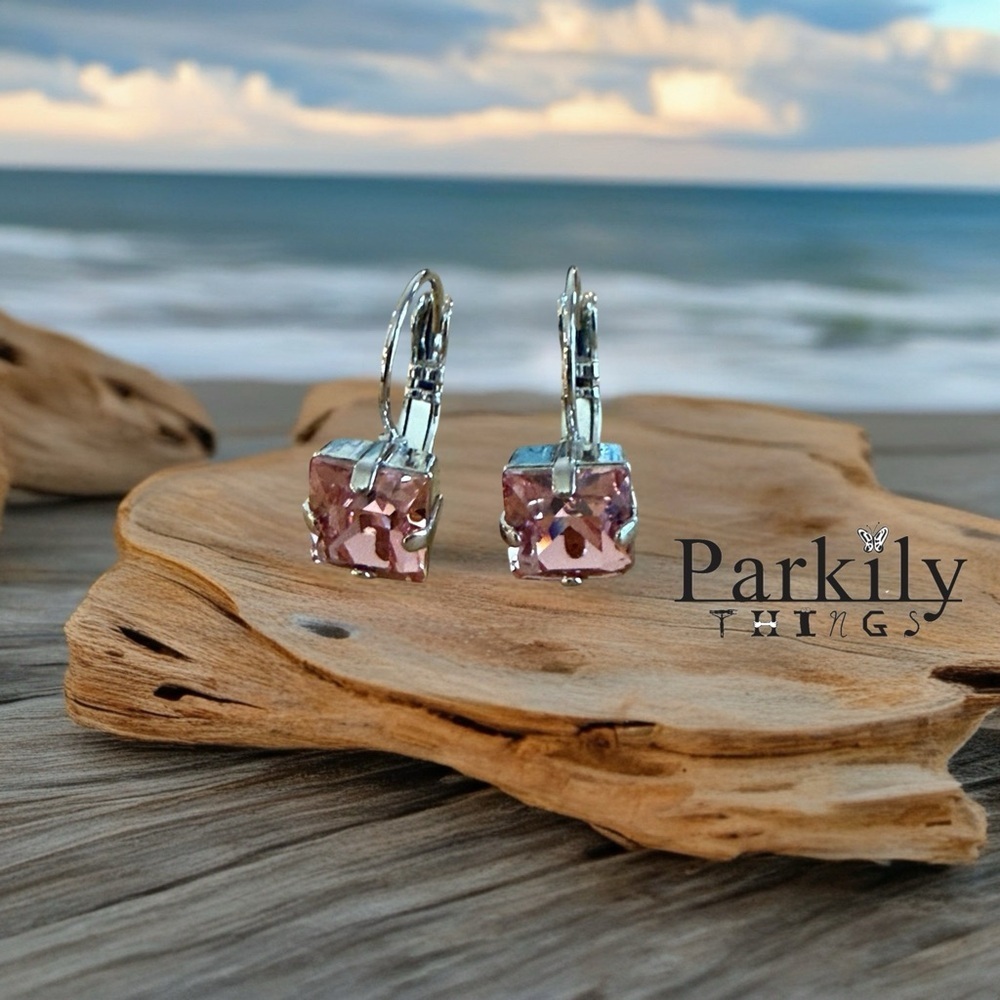 Handcrafted earrings with Swarovski crystal
